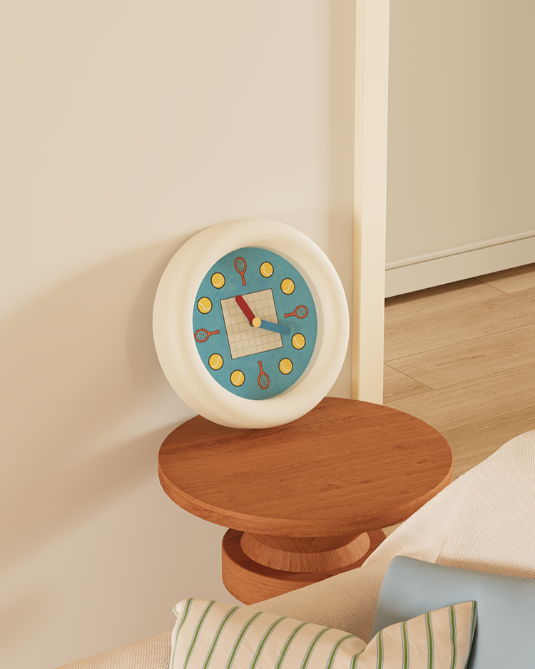 Wanduhr im Tennis-Design